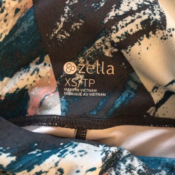 Zella abstract XS leggings with net siding - Picture 8 of 8